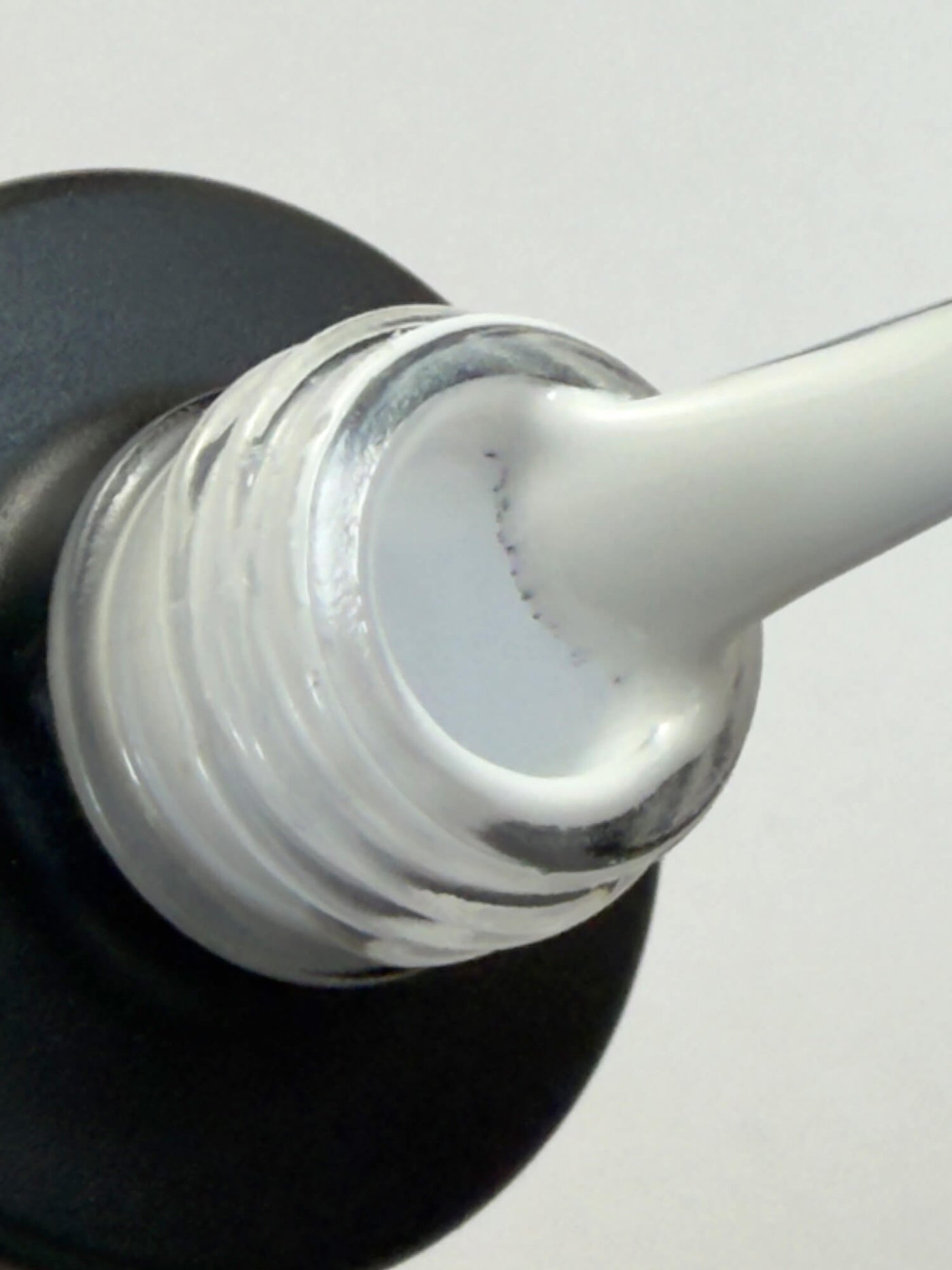 001 Lakier hybrydowy Super White 7ml