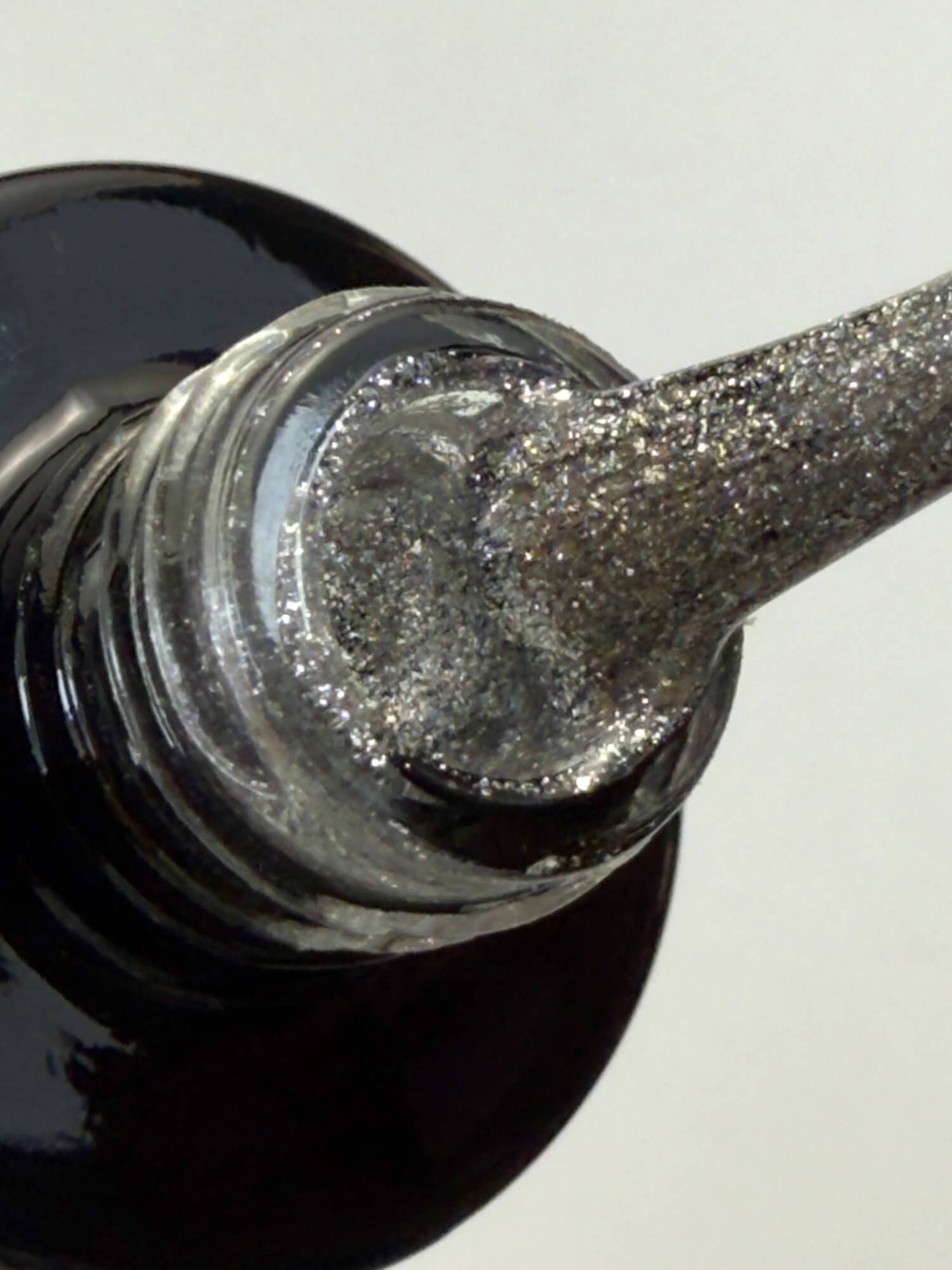 045 Lakier Hybrydowy Silver Rain 7ml