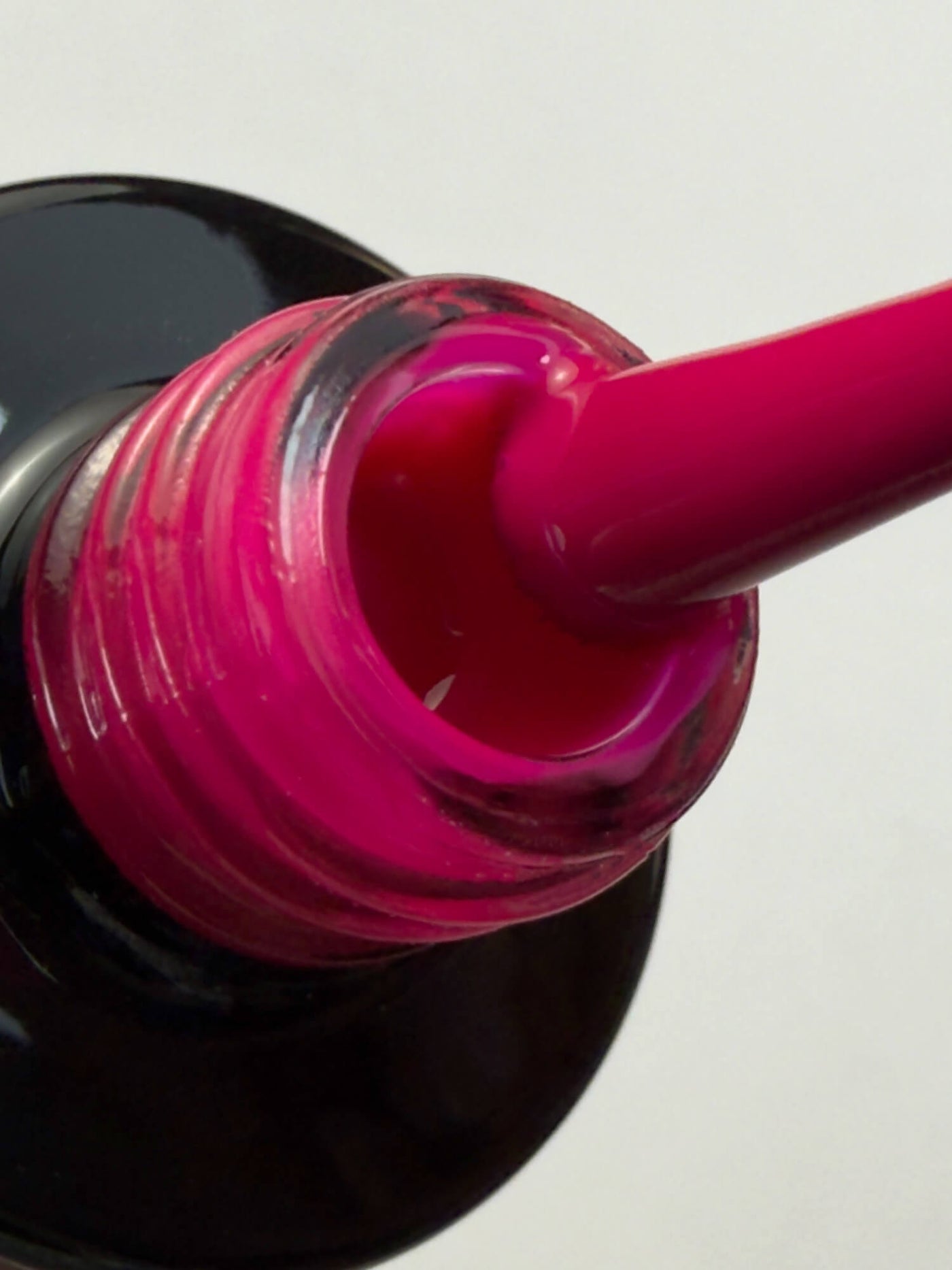 069 Lakier Hybrydowy Raspberry 7ml